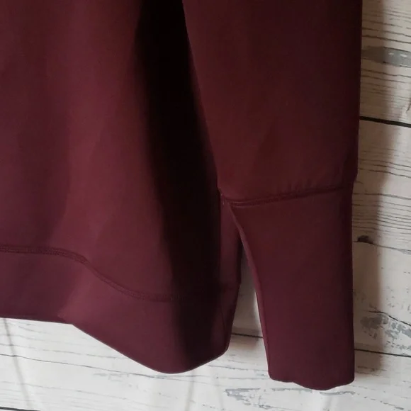 Stella & Dot Puff sleeve Neoprene style top - Picture 3 of 10